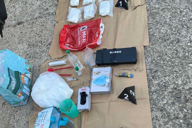 Droga, oružje, sremska mitrovica Droga, oružje, sremska mitrovica