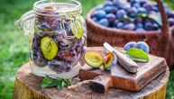 Stari recept koji se prenosi generacijama: Slatko od šljiva u kreču