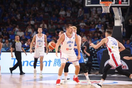 Nikola Jokić, Srbija - Estonija, Eurobasket 2025 Riga, košarka, košarkaši Srbije Nikola Jokić, Srbija - Estonija, Eurobasket 2025 Riga, košarka, košarkaši Srbije