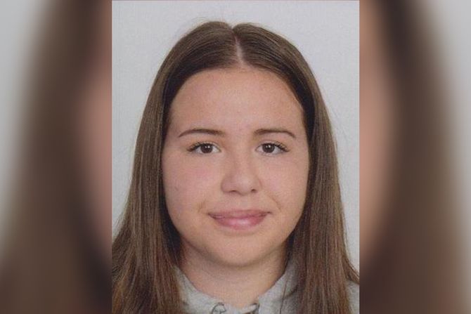 Lina Ćosić Lina Ćosić