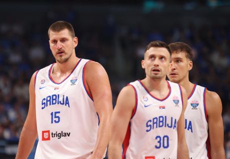 Nikola Jokić, Aleksa Avramović, Bogdan Bogdanović, Srbija - Estonija, Eurobasket 2025 Riga, košarka, košarkaši Srbije Nikola Jokić, Aleksa Avramović, Bogdan Bogdanović, Srbija - Estonija, Eurobasket 2025 Riga, košarka, košarkaši Srbije