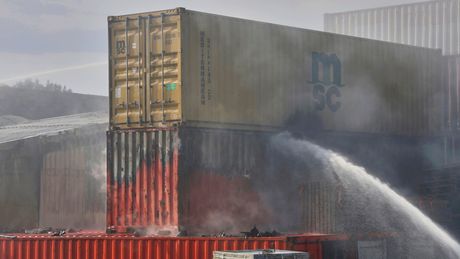 Hamburg eksplozija požar luka Hamburg eksplozija požar luka