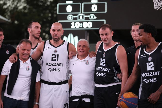 KK Partizan promocija dresa KK Partizan promocija dresa