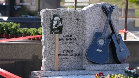 Bora Đorđević Riblja Čorba Čačak Spomenik Bora Đorđević Riblja Čorba Čačak Spomenik
