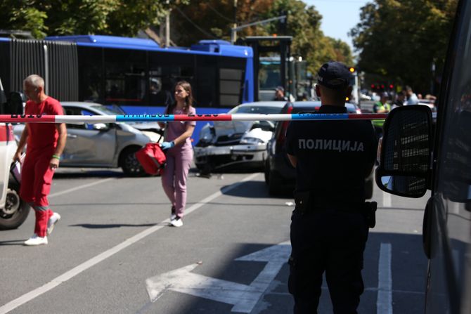 Hronika, Saobraćajna nesreća Zemun Hronika, Saobraćajna nesreća Zemun