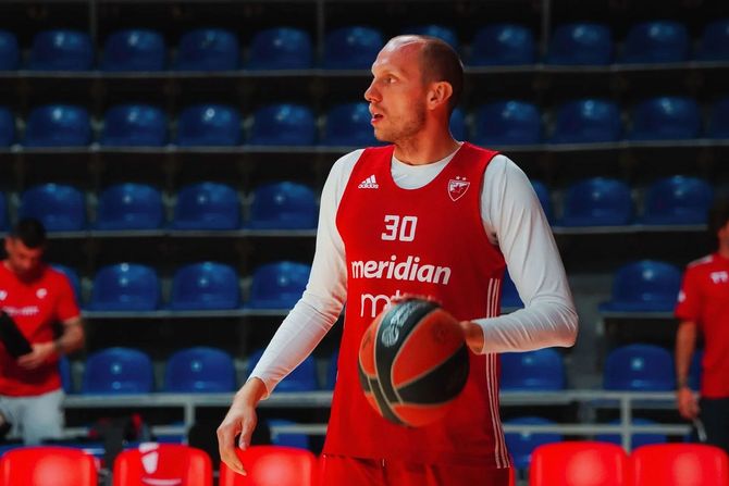 KK Crvena zvezda Dejan Davidovac KK Crvena zvezda Dejan Davidovac