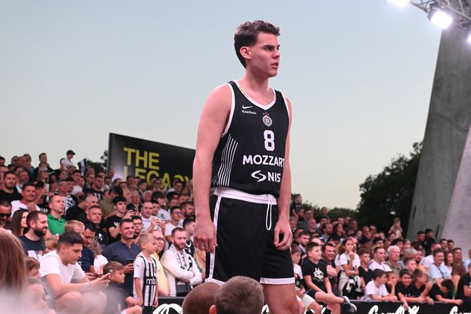 Košarka KK Partizan promocija dresa Košarka KK Partizan promocija dresa