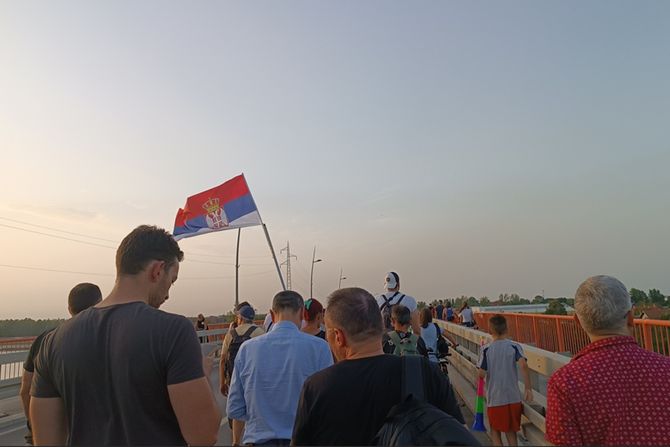 Protestna šetnja, Novi Sad Protestna šetnja, Novi Sad