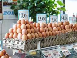 Jaja, pijaca