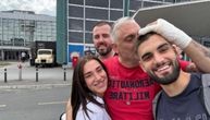 Čeda Jovanović uplakan zbog sina, Mihajlo napušta porodični dom: Čvrsto ga grli i ljubi u glavu