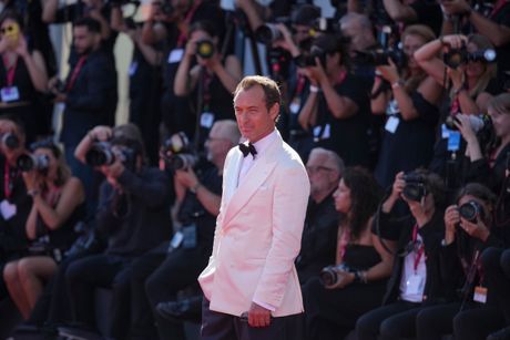 Džud Lou na Filmskom festivalu u Veneciji Džud Lou na Filmskom festivalu u Veneciji