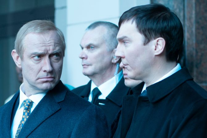 Džud Lou u ulozi Vladimira Putina Džud Lou u ulozi Vladimira Putina