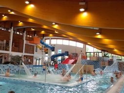 Harkanj banja, bazeni, banja