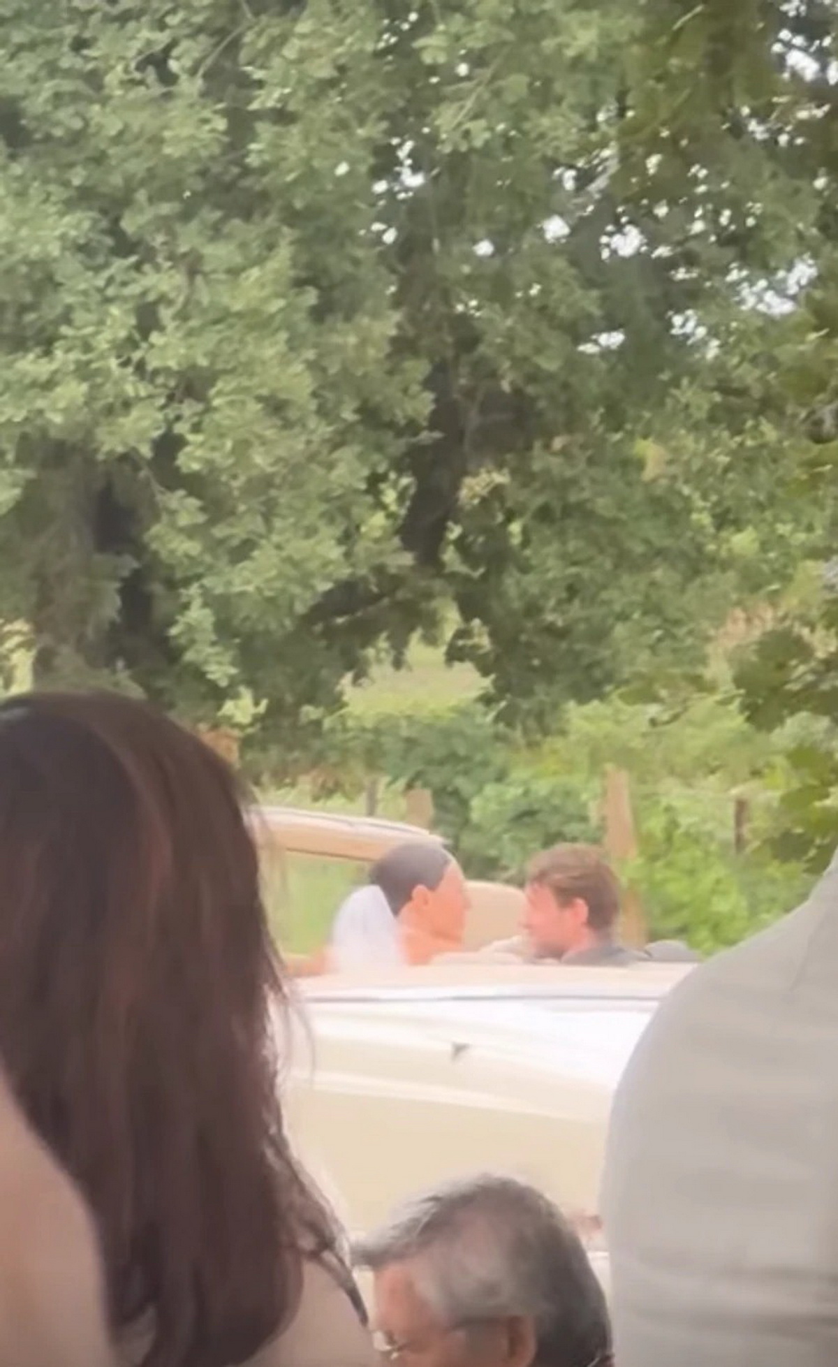 Udala se Nika Fehmiju! Ćerka Snežane Bogdanović i Uliksa blistala u venčanici, a ovu scenu svi komentarišu