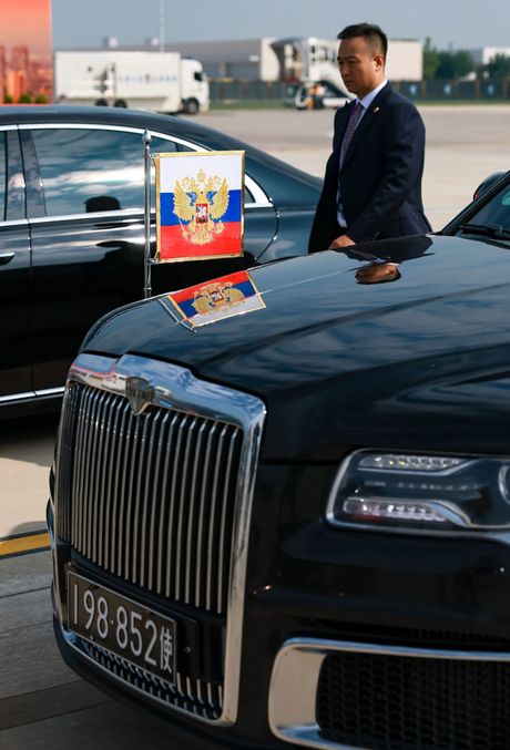 putin limuzina kina putin limuzina kina