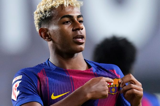 Lamin Jamal, FK Barselona, FK Rajo Valjekano