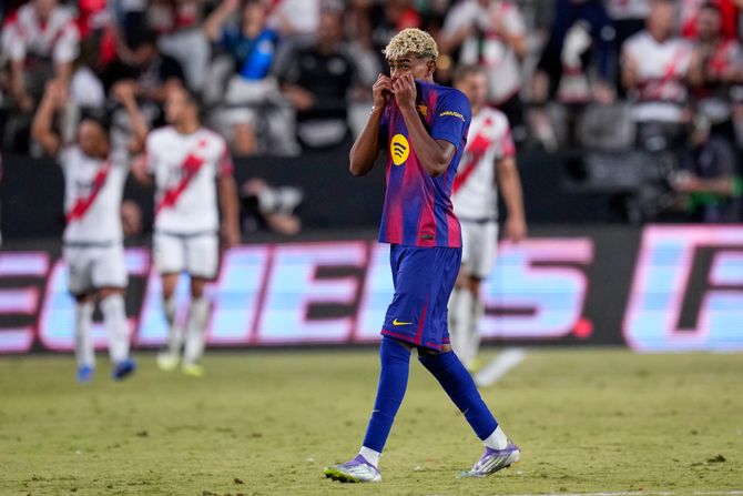 Lamin Jamal, FK Barselona, FK Rajo Valjekano