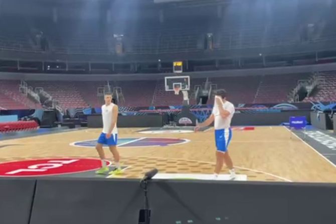 Vasa Micić, Vanja Marinković Vasa Micić, Vanja Marinković