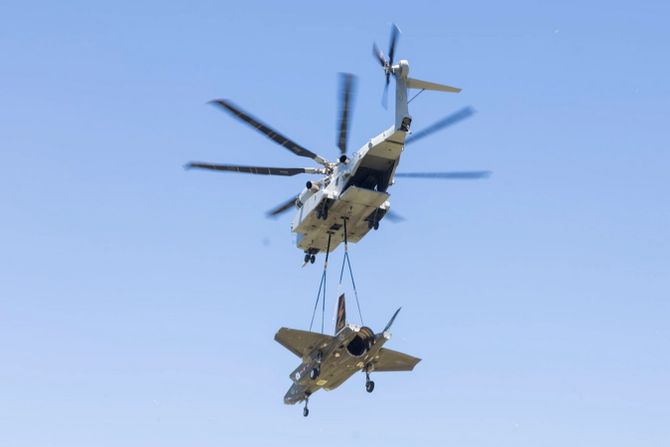 US Marines transporting