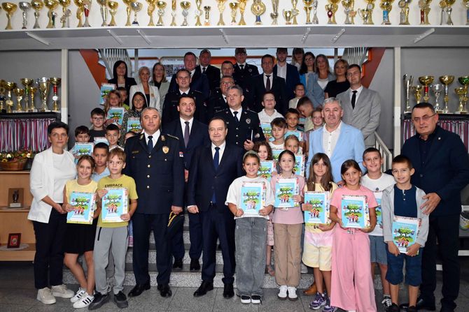 Dacic Osnovna skola Zemun Dacic Osnovna skola Zemun