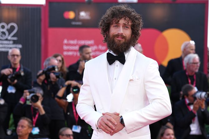 Film "Frankenstein" prikazan na Filmskom festivalu u Veneciji, Aron Tejlor Džonson Film "Frankenstein" prikazan na Filmskom festivalu u Veneciji, Aron Tejlor Džonson