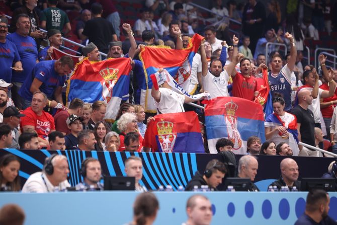 Zastava navijači Srbije Eurobasket 2025 Zastava navijači Srbije Eurobasket 2025
