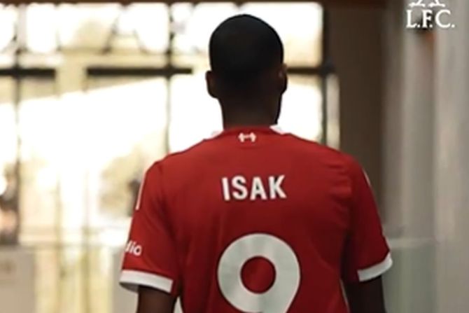 Aleksander Isak Aleksander Isak