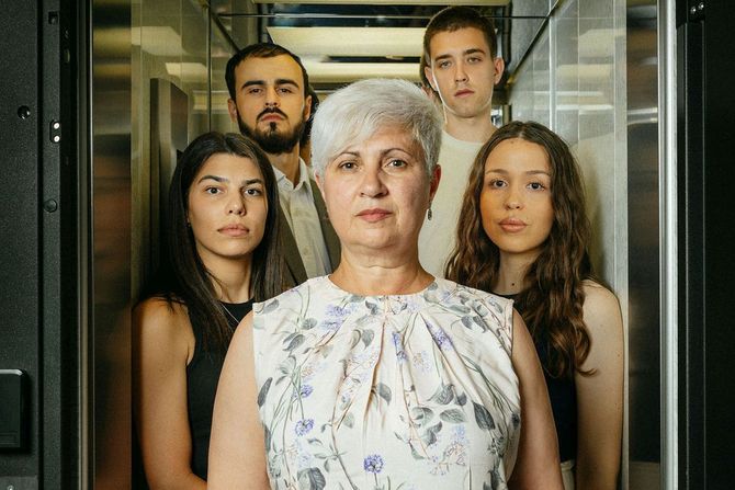 U okviru kampanje „Ima mesta za sve“, otvara se izložba ličnih priča marginalizovanih zajednica u Hartefakt Kući U okviru kampanje „Ima mesta za sve“, otvara se izložba ličnih priča marginalizovanih zajednica u Hartefakt Kući