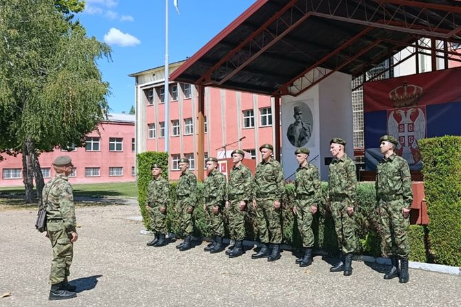 Dobrovoljno služenje vojnog roka, Vojska Srbije Dobrovoljno služenje vojnog roka, Vojska Srbije