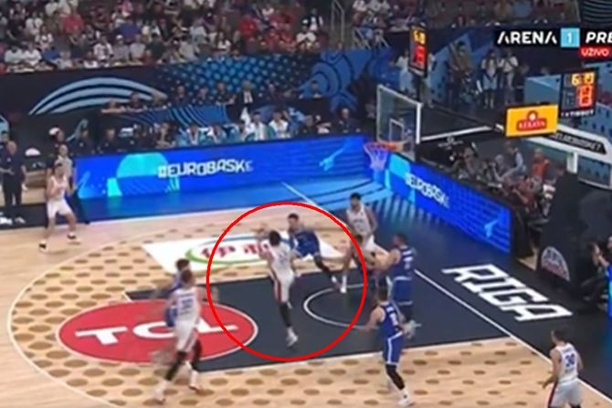 Vasilije Micić, Srbija - Češka Vasilije Micić, Srbija - Češka