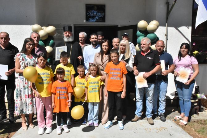 Deca đaci učenici škola selo Oglađenovac Valjevo odeljenje OŠ Milovan Glišić