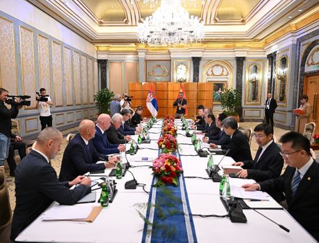 Aleksandar Vučić, Kina