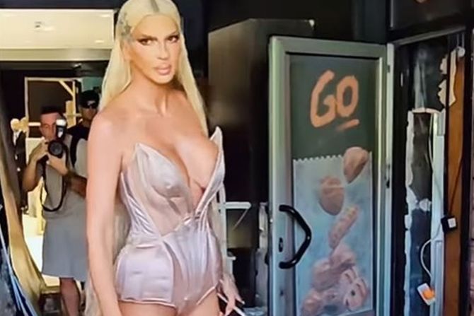 Jelena Karleuša Jelena Karleuša