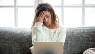 Banke u Srbiji obećavaju online keš kredit bez papirologije – evo šta se ZAISTA krije iza ove reklame!