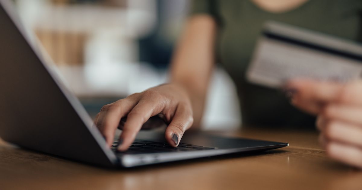Ako samo zatvarate laptop, a ne gasite ga - ovo je upozorenje za vas: Stručnjaci apeluju na jedno