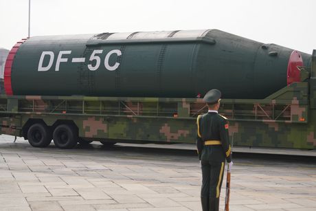 DF-5C vojna parada Kina Peking oružje DF-5C vojna parada Kina Peking oružje
