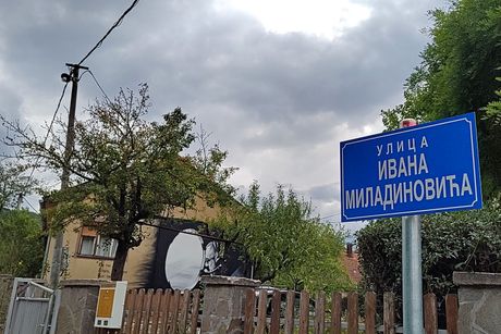 Porodična kuća Ivana Miladinovića u selu Razbojina Porodična kuća Ivana Miladinovića u selu Razbojina