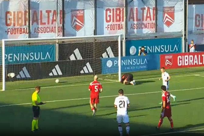 Fudbalska reprezentacija Albanije Fudbalska reprezentacija Albanije