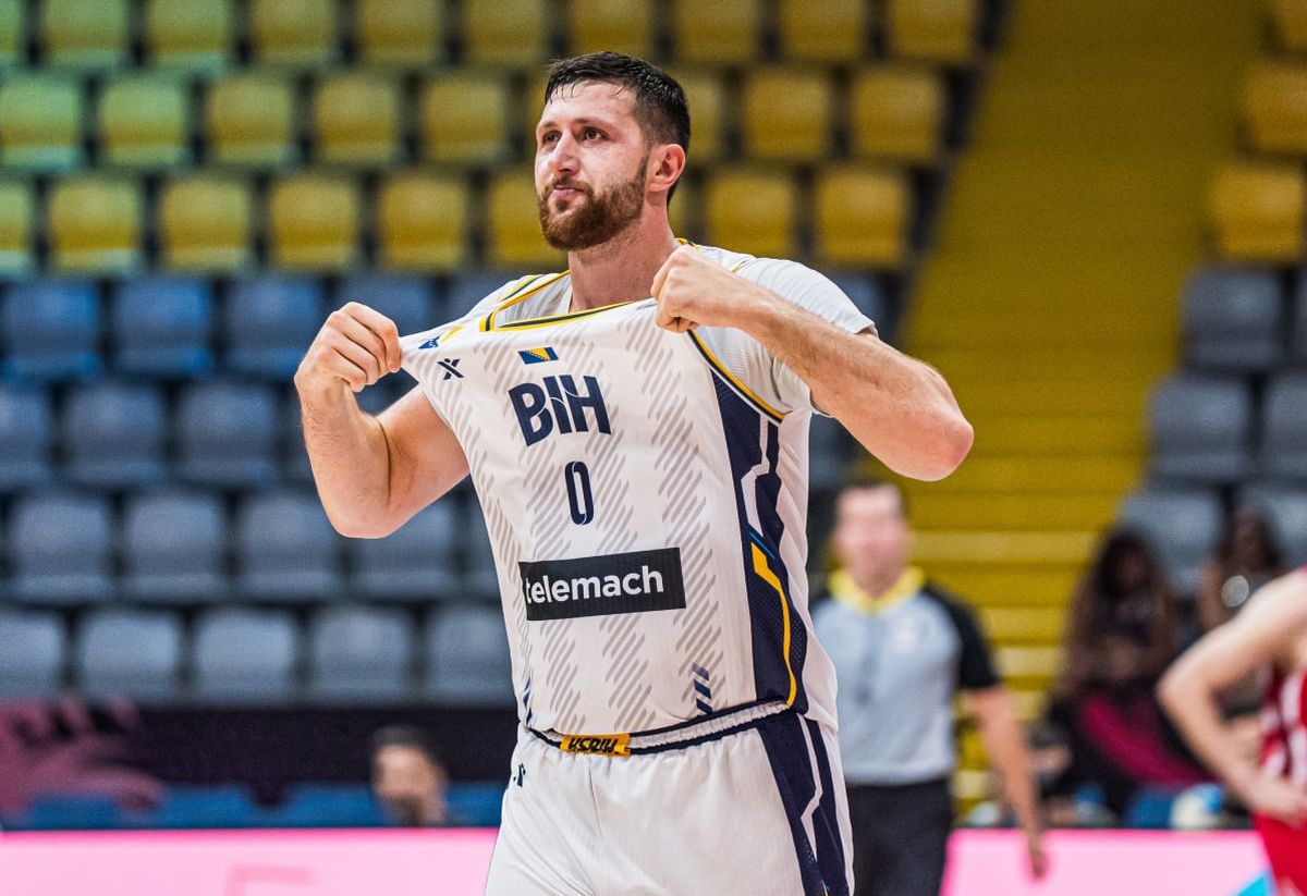 Veliko srce čuvenog košarkaša: Jusuf Nurkić donirao novac za decu stradalog sveštenika Nenada?