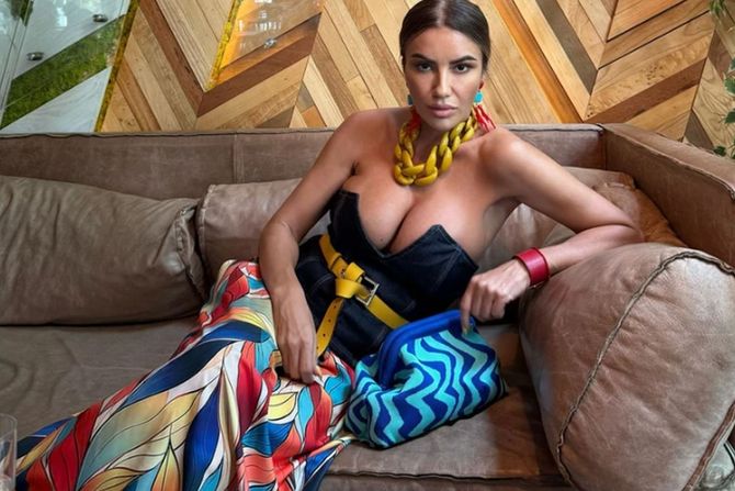 Ivana Stamenković Sindi Ivana Stamenković Sindi