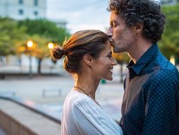 muž, žena, poljubac