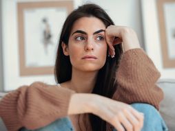 tužna, žena, plače