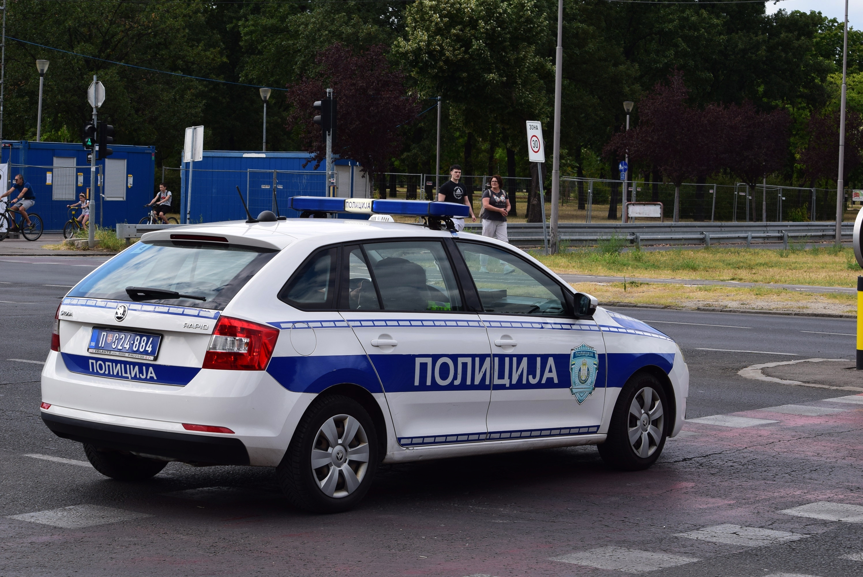 Šok scena u Futogu: Muškarac mrtav pijan sleteo u kanal, pa nastavio da divlja