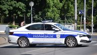 Haos u Novom Pazaru: Policajac oborio vozača i brutalno ga udarao zbog nepropisnog parkiranja