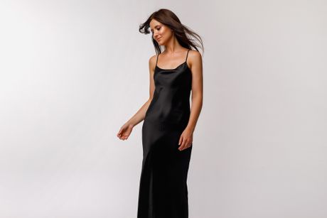 slip haljina, moda, modni stil, haljina spavaćica, haljina za jesen slip haljina, moda, modni stil, haljina spavaćica, haljina za jesen