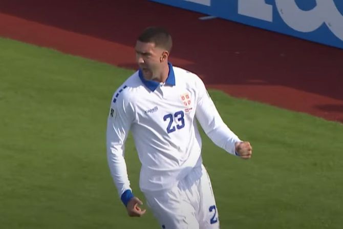 Dušan Vlahović Dušan Vlahović