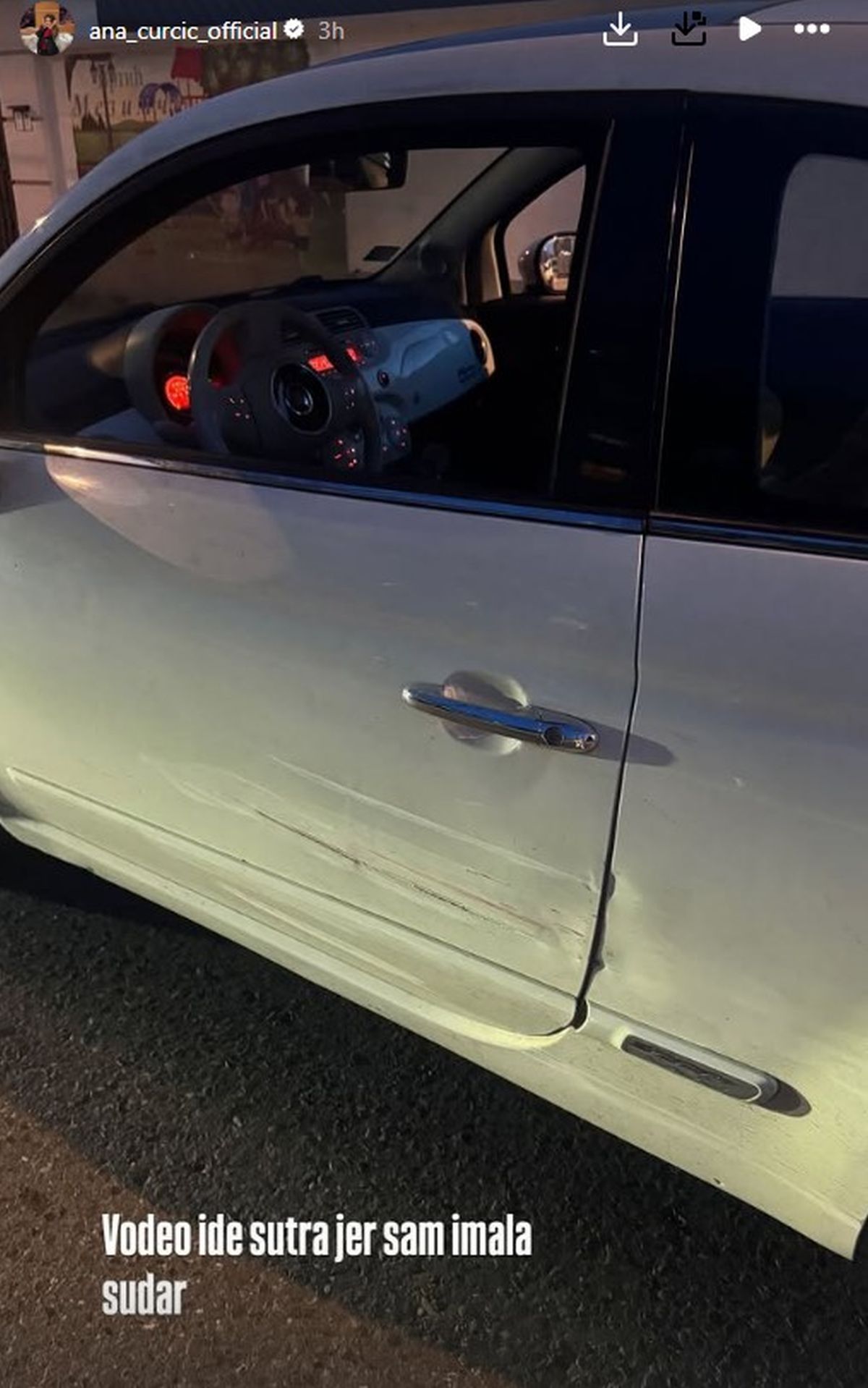 Ana Ćurčić imala udes! Bivša rijaliti učesnica pokazala automobil nakon nezgode: Odmah se oglasila