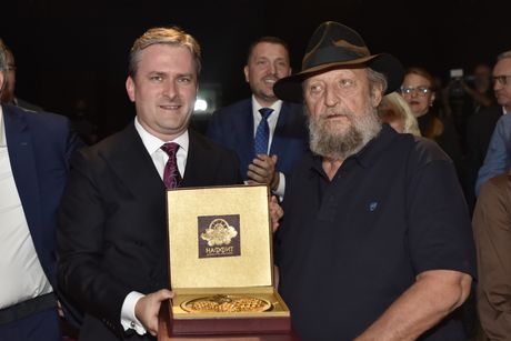 Dodeljene nagrade prvog NAFFIT-a Dodeljene nagrade prvog NAFFIT-a