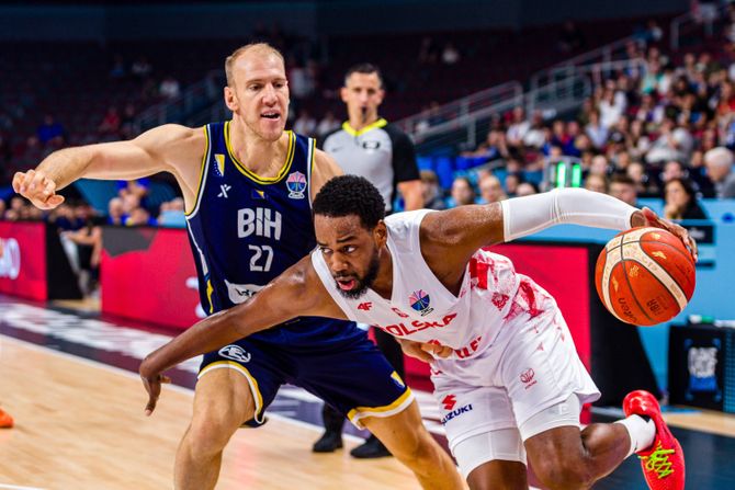 Adin Vrabac i Džordan Lojd - Košarkaška reprezentacija Bosne i Hercegovine i košarkaška reprezentacija Poljske Adin Vrabac i Džordan Lojd - Košarkaška reprezentacija Bosne i Hercegovine i košarkaška reprezentacija Poljske