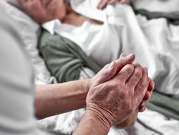 Starija osoba, bolnički kre